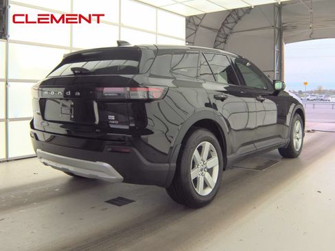 Used 2024 Honda Prologue EX image 6