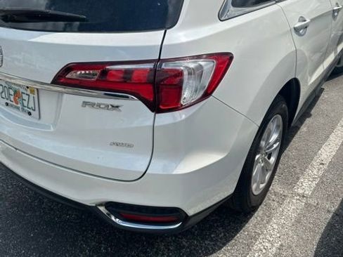 Used 2018 Acura RDX w/ Technology Package image 2