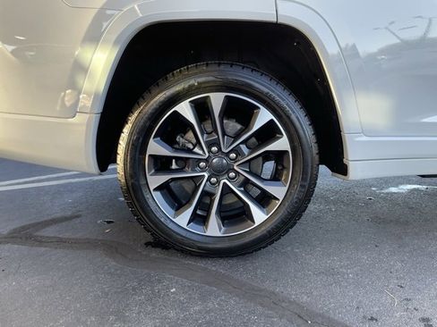 Used 2023 Jeep Grand Cherokee L Overland image 36