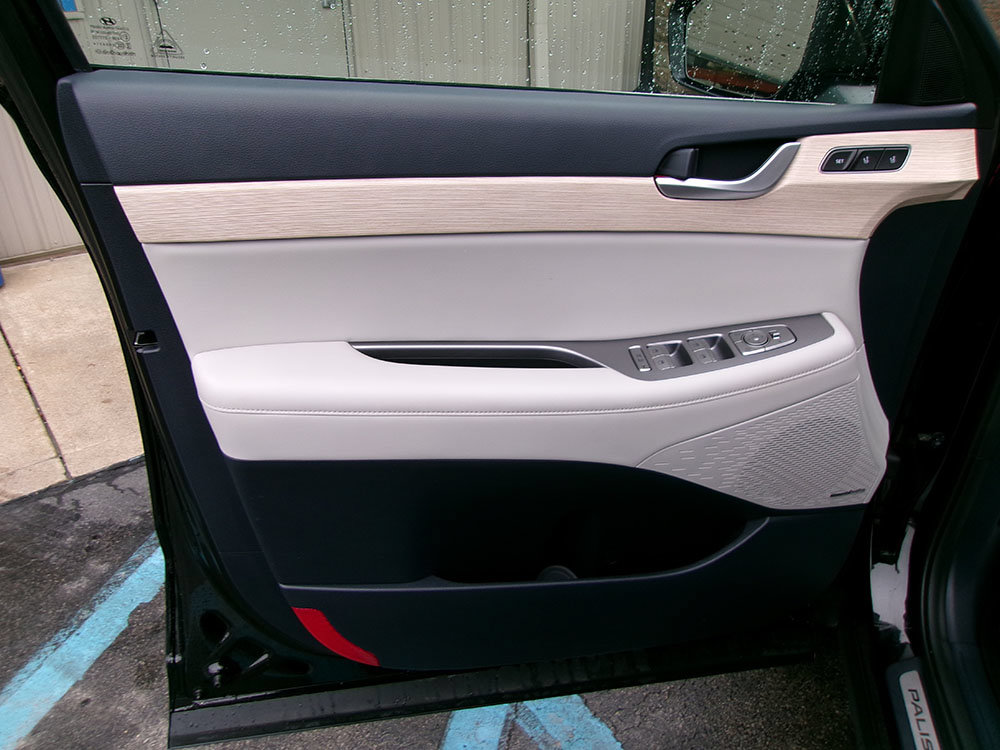 Used 2024 Hyundai Palisade Limited AWD/4WD image 17