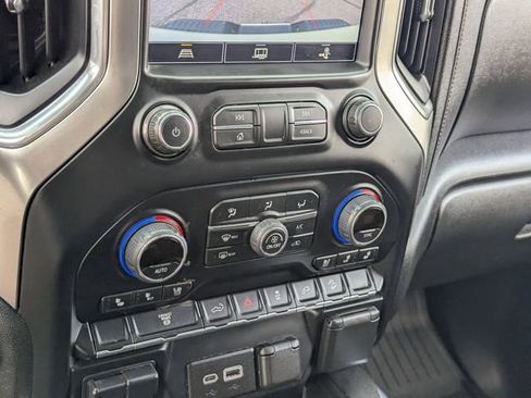 Used 2022 Chevrolet Silverado 2500 LTZ w/ LTZ Convenience Package image 28