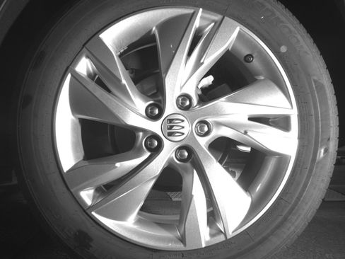 Used 2025 Buick Encore GX Preferred AWD/4WD image 14