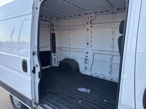 Used 2023 RAM ProMaster 2500 image 10