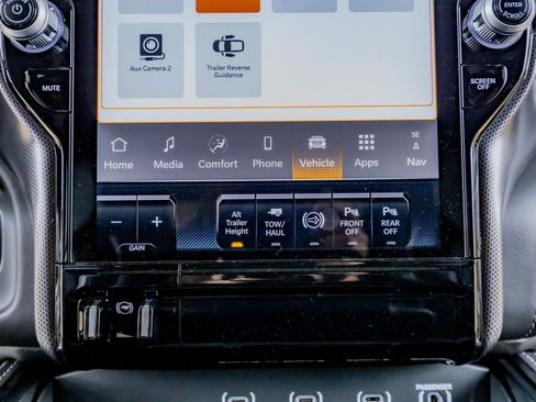 Used 2025 RAM 3500 Limited image 24