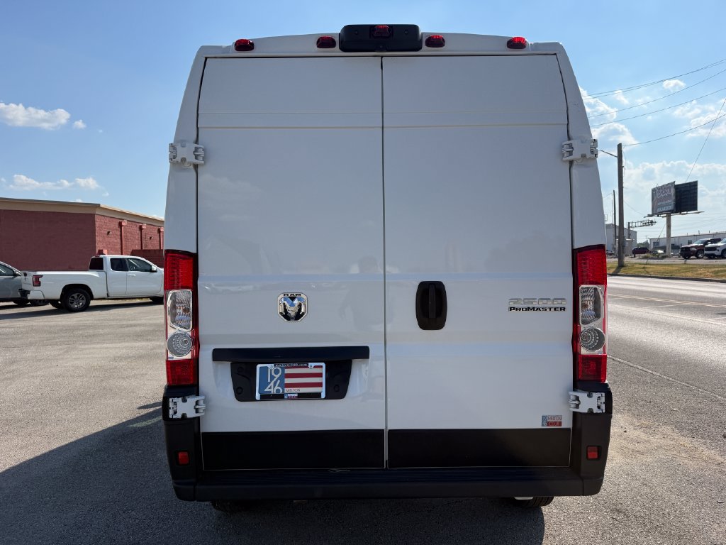 Used 2024 RAM ProMaster 2500 w/ Convenience Group FWD image 19