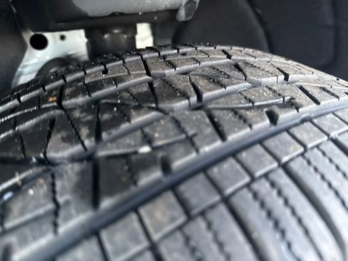 Used 2025 Chevrolet Equinox LT image 31