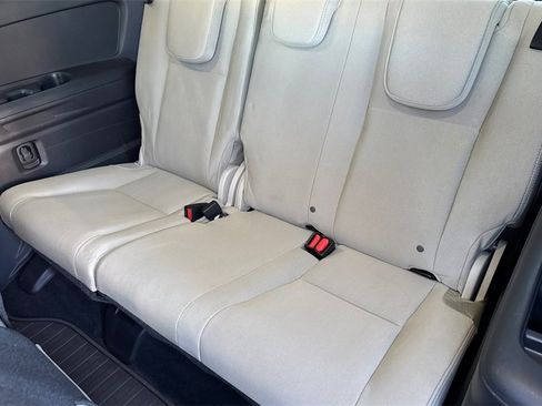 Used 2020 Subaru Ascent Premium w/ Convenience Package image 18