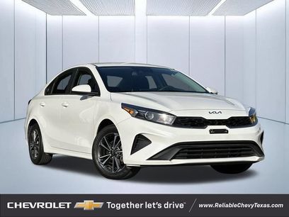 Used 2023 Kia Forte LXS