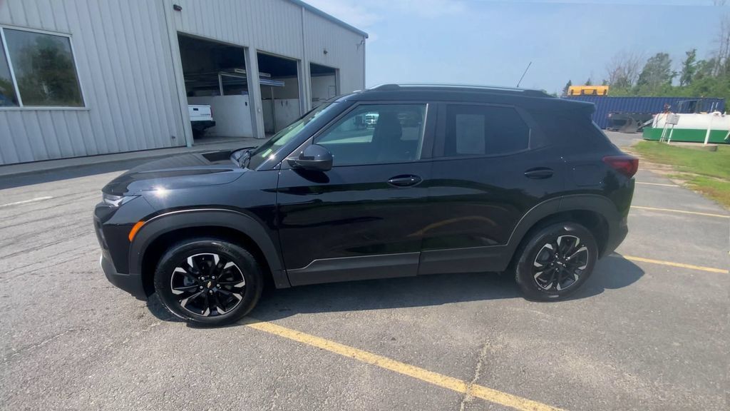Certified 2023 Chevrolet TrailBlazer LT FWD image 5