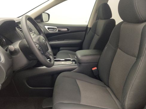 Used 2019 Nissan Pathfinder S FWD image 17