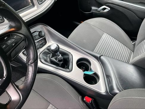 Used 2023 Dodge Challenger R/T RWD image 18