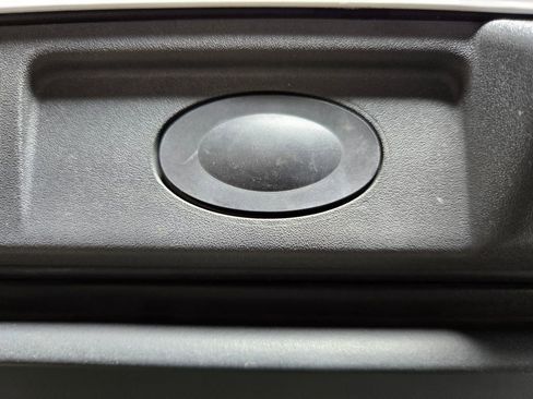 Used 2023 Rivian R1S Launch Edition image 49