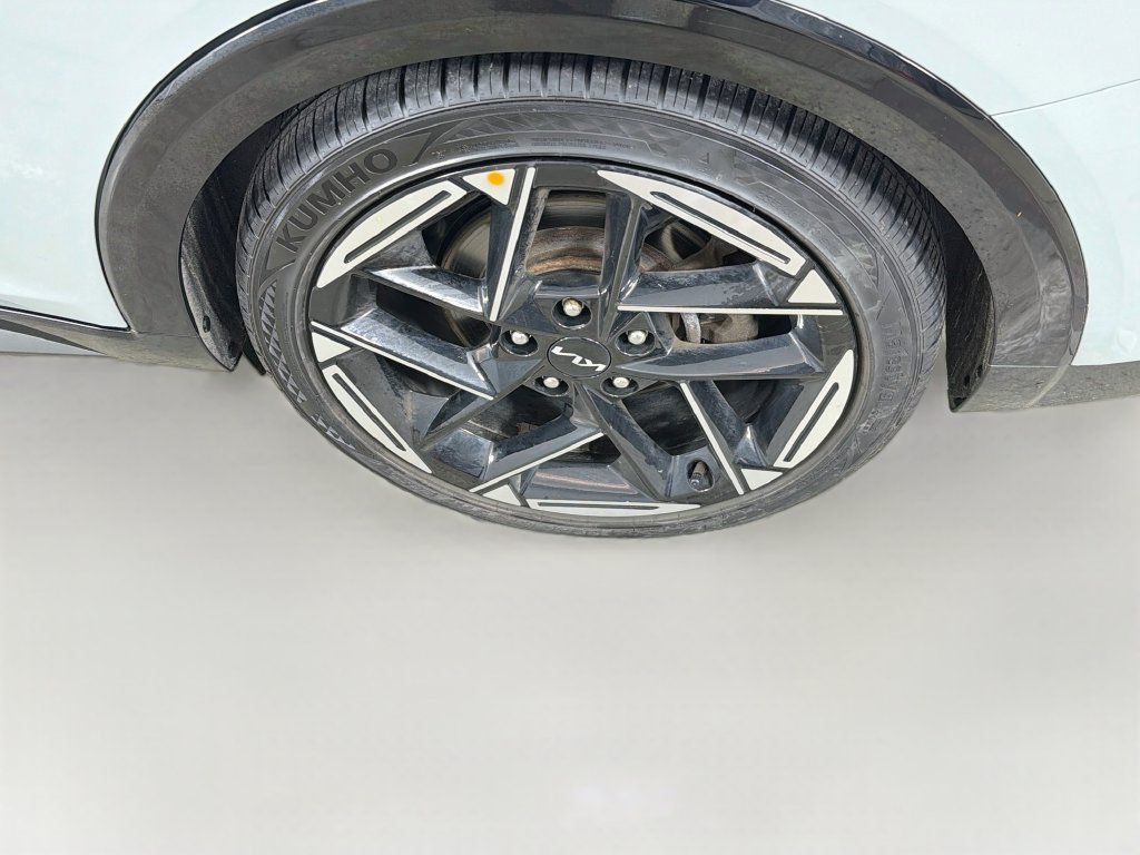 Used 2025 Kia K4 GT-Line w/ GT-Line Premium Package FWD image 30