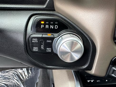 Used 2019 RAM 1500 Laramie image 20