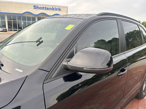Used 2012 Audi Q5 3.2 Prestige AWD/4WD image 5