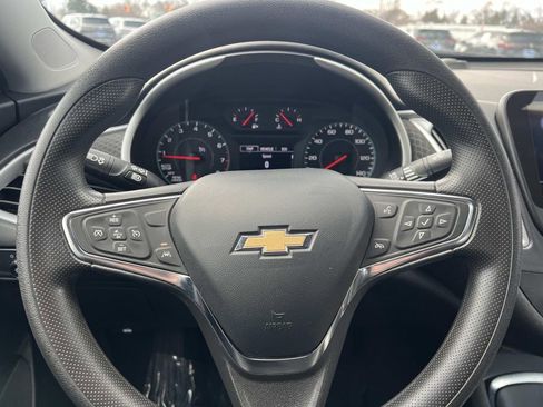 Used 2024 Chevrolet Malibu LT FWD image 15