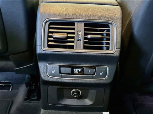 Used 2018 Audi Q5 Prestige w/ Prestige Package AWD/4WD image 24