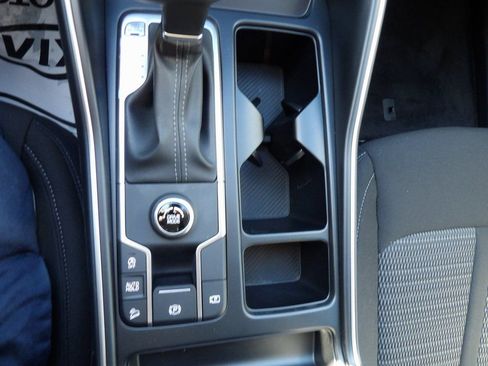 New 2026 Kia Sorento LX image 24