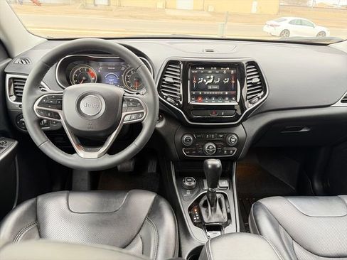Used 2022 Jeep Cherokee Limited w/ Elite Package AWD/4WD image 32