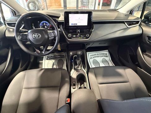 Used 2026 Toyota Corolla LE FWD image 17
