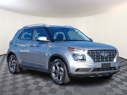 Used 2023 Hyundai Venue SEL w/ Cargo Package