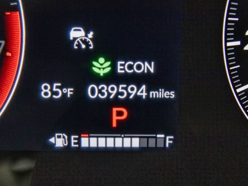 Used 2025 Honda CR-V LX image 22