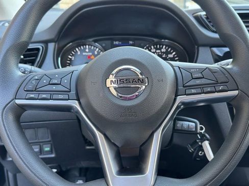 Used 2022 Nissan Rogue Sport S image 21