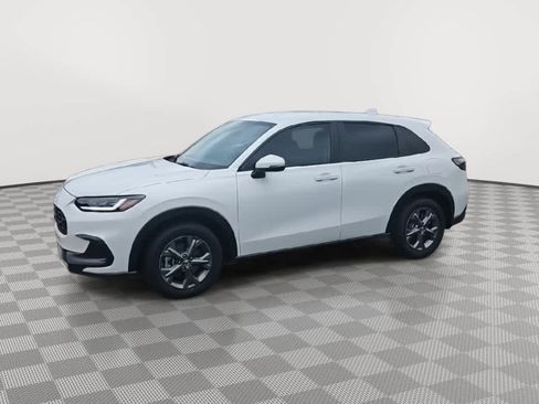 Certified 2026 Honda HR-V LX image 4