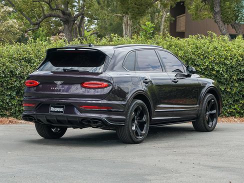 Certified 2022 Bentley Bentayga AWD/4WD image 7