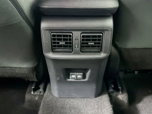 Used 2023 Toyota RAV4 XLE FWD image 28