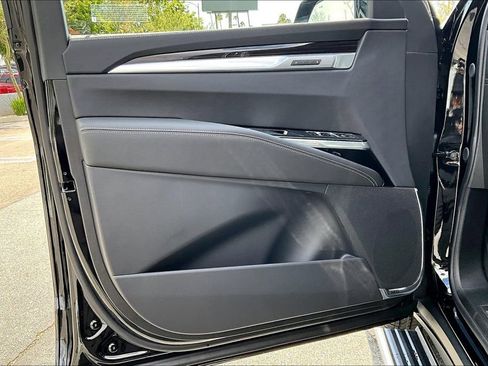 New 2026 Cadillac Escalade Luxury w/ LPO, Floor Liner Package AWD/4WD image 11