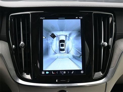 Used 2024 Volvo S60 B5 Ultimate image 20