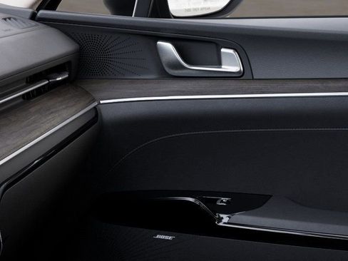 New 2025 Kia K5 EX image 26