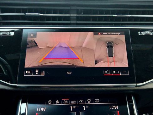 Used 2019 Audi Q8 Prestige w/ Luxury Package image 16