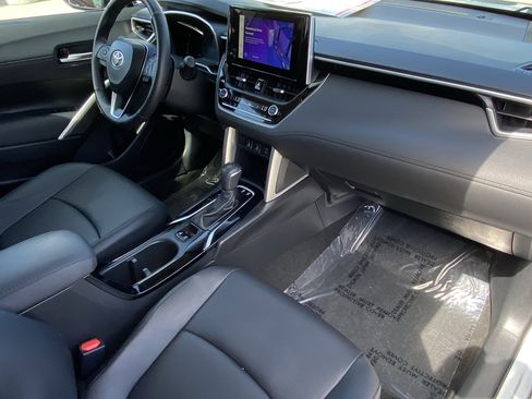 Certified 2023 Toyota Corolla Cross XLE w/ Convenience Package AWD/4WD image 9