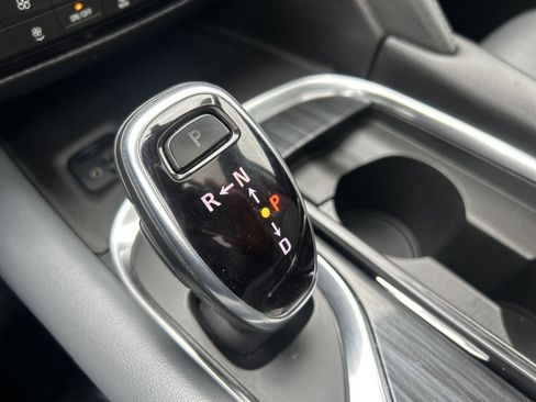 Used 2021 Buick Enclave Essence w/ Sound and Sites Package image 25