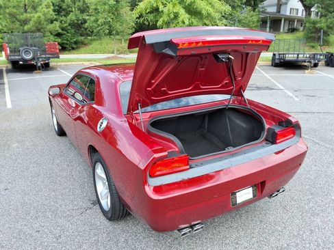 Used 2009 Dodge Challenger R/T RWD image 16