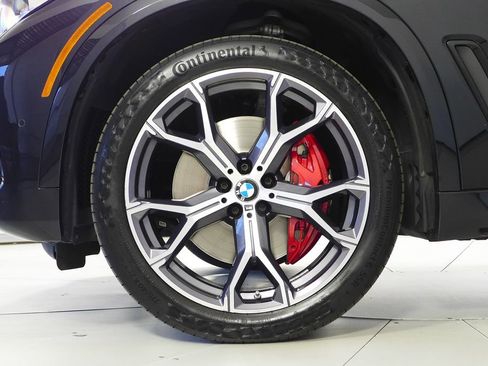 Certified 2023 BMW X5 xDrive40i w/ M Sport Package image 5