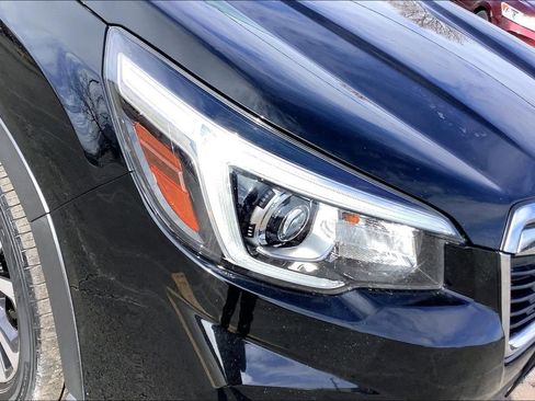 Used 2019 Subaru Forester Limited image 32