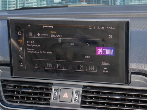 Used 2025 Audi Q5 2.0T Premium image 22