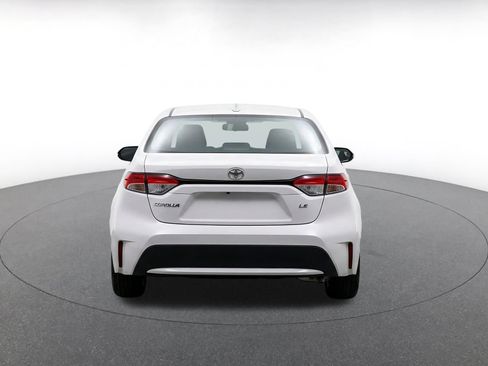 Used 2025 Toyota Corolla LE FWD image 8