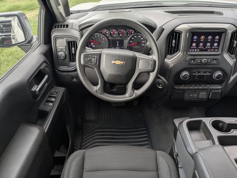 Used 2024 Chevrolet Silverado 1500 Custom RWD image 18
