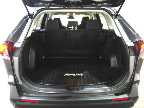 Used 2019 Toyota RAV4 LE w/ All Weather Liner Package image 6