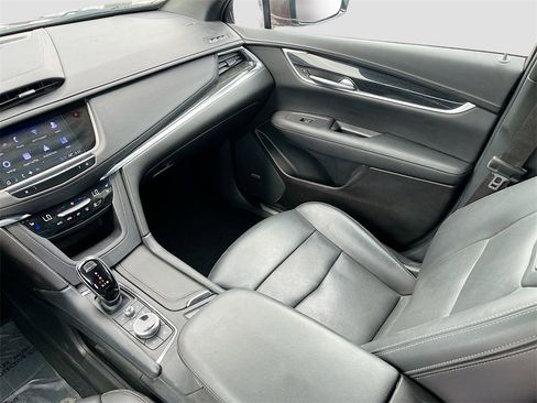 Used 2022 Cadillac XT5 Premium Luxury image 23
