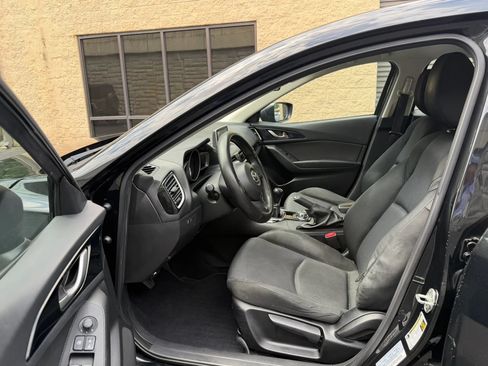 Used 2016 MAZDA MAZDA3 i Sport FWD image 22
