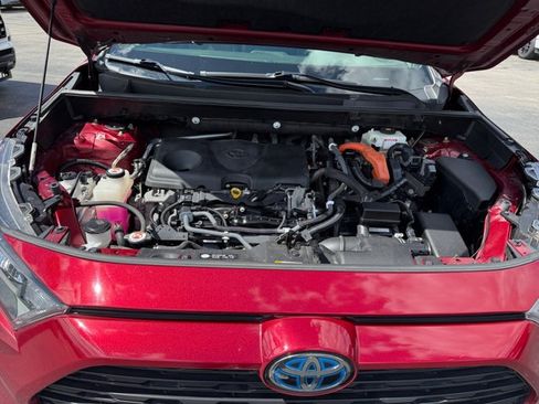 Used 2019 Toyota RAV4 LE AWD/4WD image 32