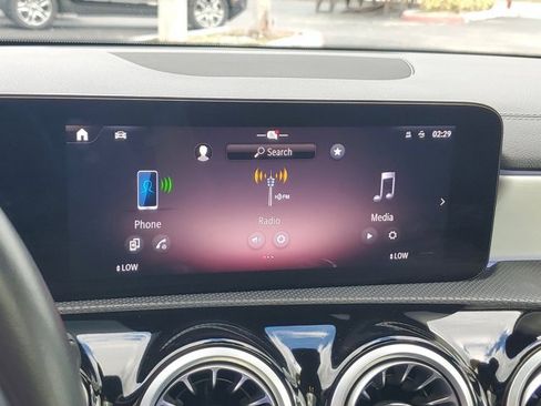 Used 2025 Mercedes-Benz CLA 250 image 24