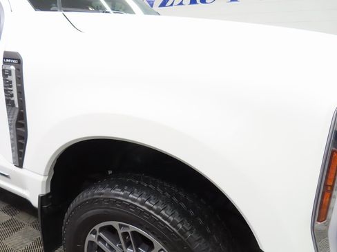 Used 2024 Ford F350 Limited w/ FX4 Off-Road Package image 40