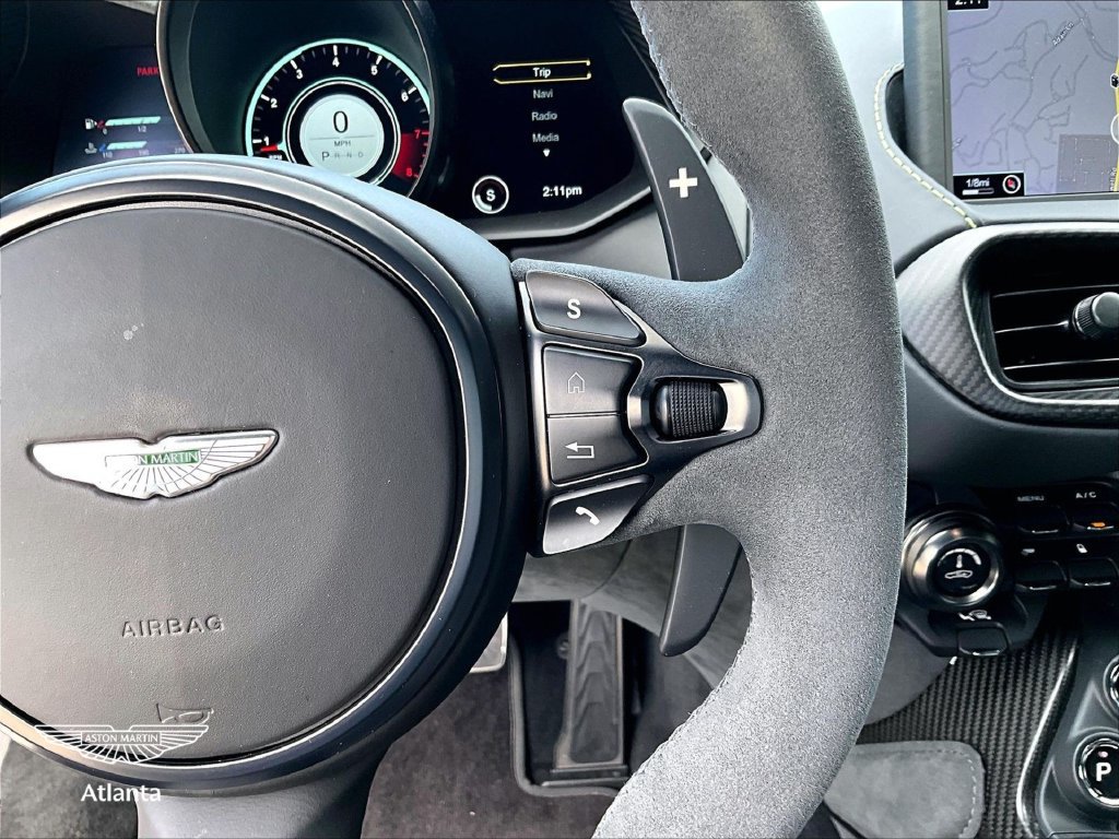 Used 2022 Aston Martin V8 Vantage Coupe RWD image 17