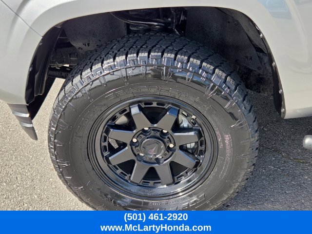 Used 2023 Toyota Tacoma SR AWD/4WD image 20